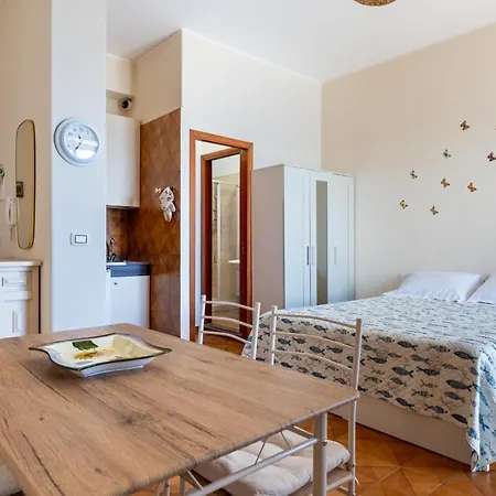 Guesthost - Naxos Dream - Sea View On Taormina Apartamento Giardini Naxos