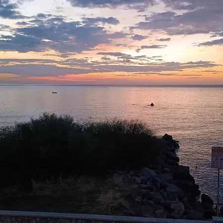 Guesthost - Naxos Dream - Sea View On Taormina Apartamento Giardini Naxos